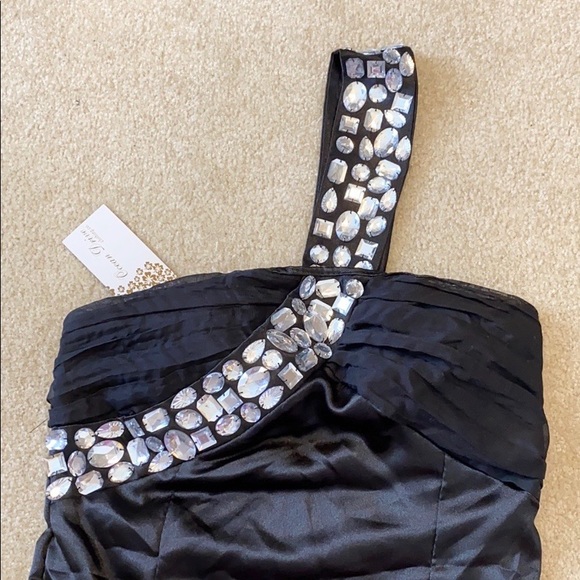 Black satin dress - Picture 3 of 6